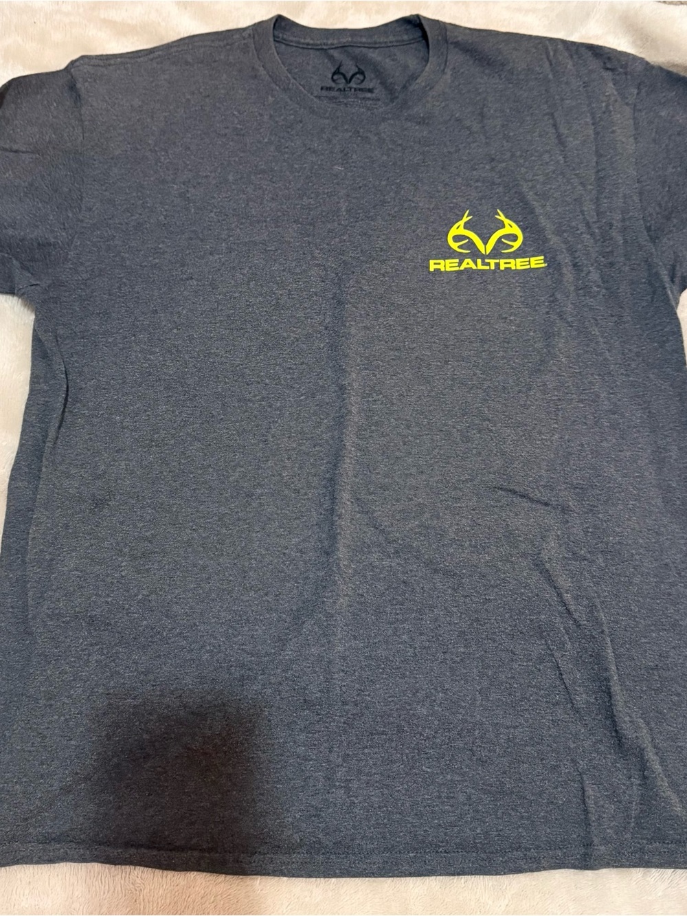 Men’s REALTREE t shirt large